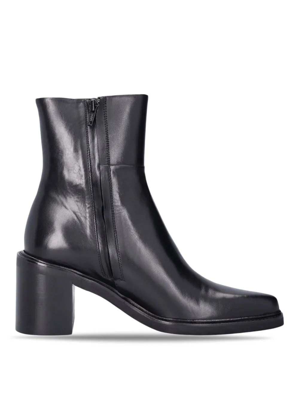A7310 Black calf - Black Calf
