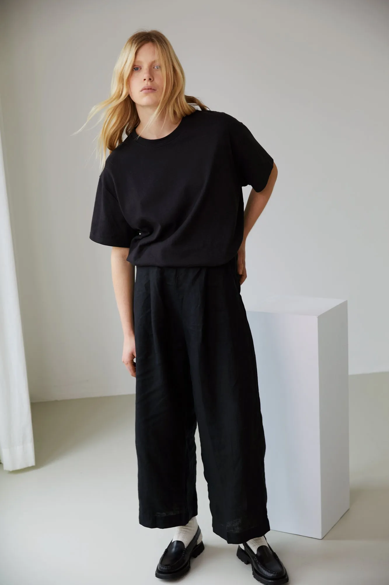 the leisure tee - black