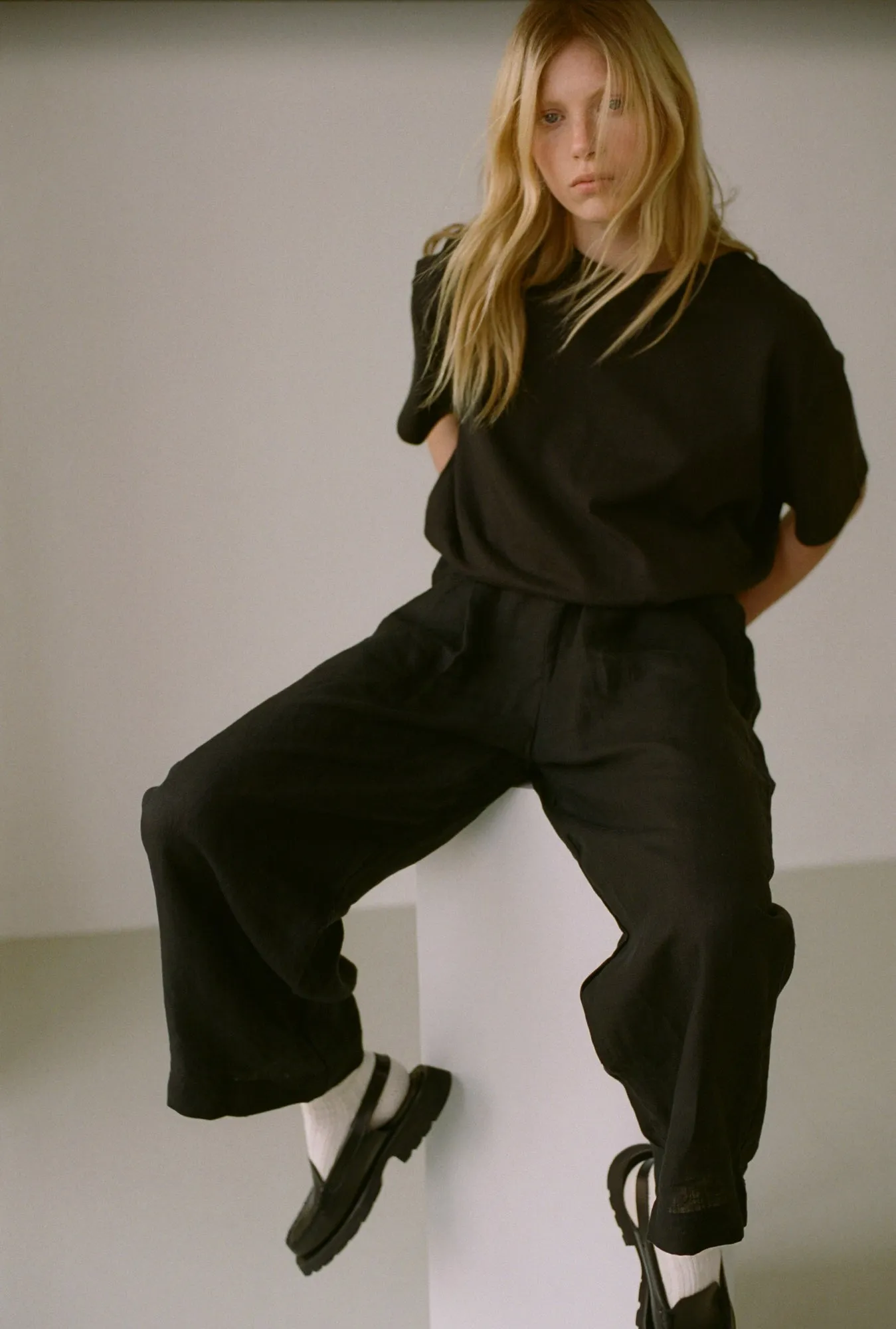 the leisure tee - black